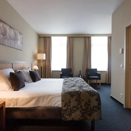 Hotell De Flandre 4*